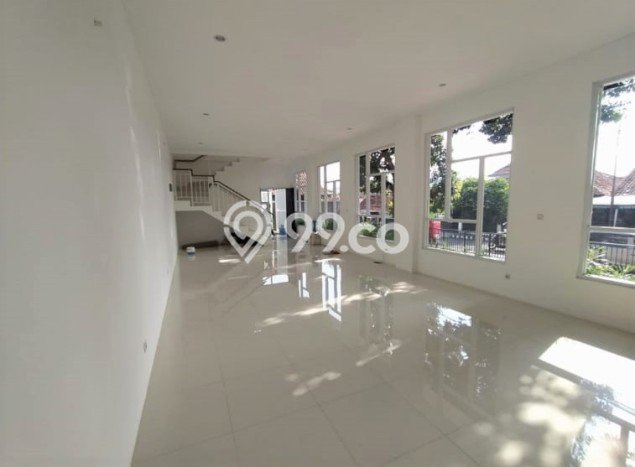 Ruko Dijual di Majalengka LT 158m2 & LB 216m2 Lokasi Terbaik! Ruko Dijual di Majalengka LT 158m2 & LB 216m2 Lokasi Terbaik!