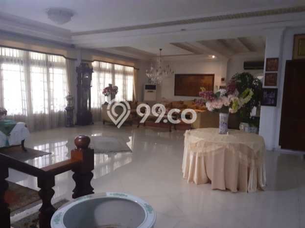 Rumah Elit Modern Tanpa Renovasi di Pondok Indah Jakarta Selatan Rumah Elit Modern Tanpa Renovasi di Pondok Indah Jakarta Selatan