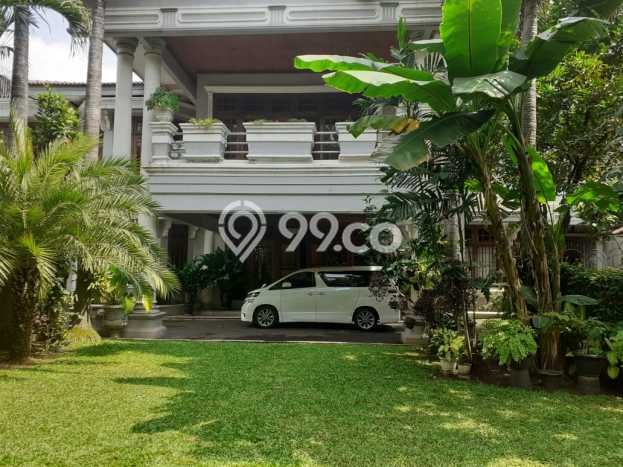 Rumah Elit Modern Tanpa Renovasi di Pondok Indah Jakarta Selatan Rumah Elit Modern Tanpa Renovasi di Pondok Indah Jakarta Selatan
