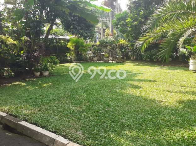 Rumah Elit Modern Tanpa Renovasi di Pondok Indah Jakarta Selatan Rumah Elit Modern Tanpa Renovasi di Pondok Indah Jakarta Selatan