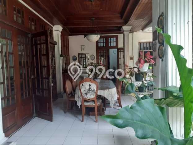 Rumah Elit Modern Tanpa Renovasi di Pondok Indah Jakarta Selatan Rumah Elit Modern Tanpa Renovasi di Pondok Indah Jakarta Selatan