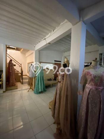 Siap Huni Rumah Mewah 5 Kamar di Cimahi Utara Dekat ke Mana Saja Siap Huni Rumah Mewah 5 Kamar di Cimahi Utara Dekat ke Mana Saja