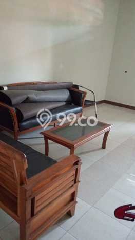 Disewakan! Rumah 3 Kamar Tidur &
2 Kamar Mandi di Cikutra, Bandung Disewakan! Rumah 3 Kamar Tidur &
2 Kamar Mandi di Cikutra, Bandung