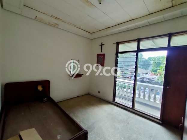Rumah Mewah LB 186m2 Siap Pakai Desain Elegan di Buah Batu, Bandung Rumah Mewah LB 186m2 Siap Pakai Desain Elegan di Buah Batu, Bandung
