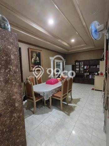 For Sale! Luxury House LT 386m2 Desain Elegan di Taman Palem For Sale! Luxury House LT 386m2 Desain Elegan di Taman Palem