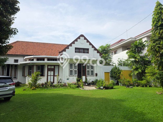Siap Huni Hunian Elit 4 Kamar di Semarang Tengah Dekat ke Mana Saja Siap Huni Hunian Elit 4 Kamar di Semarang Tengah Dekat ke Mana Saja