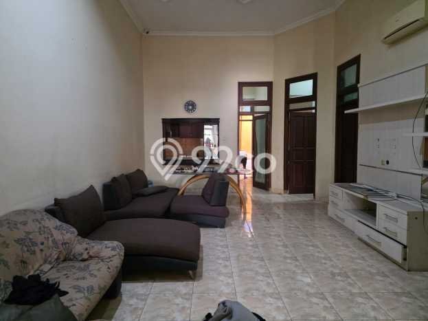 Disewakan Cepat Rumah Kondisi Baik di Kawasan Semarang Tengah, Semarang Disewakan Cepat Rumah Kondisi Baik di Kawasan Semarang Tengah, Semarang