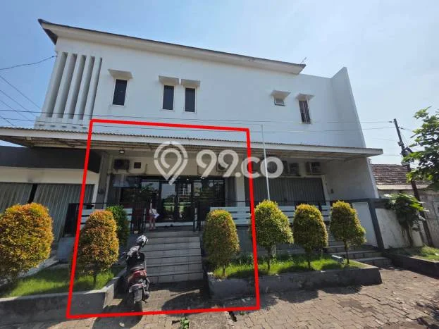 Unit Ruko disewakan di Semarang Utara Semarang dengan LT 49m2 / LB 1m2 Unit Ruko disewakan di Semarang Utara Semarang dengan LT 49m2 / LB 1m2