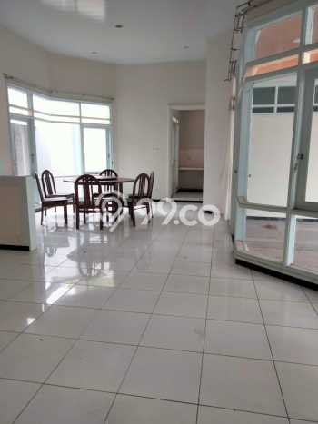 Rumah Cantik Siap Pakai Di Semarang Barat Luas 350m2 Lokasi Strategis Rumah Cantik Siap Pakai Di Semarang Barat Luas 350m2 Lokasi Strategis