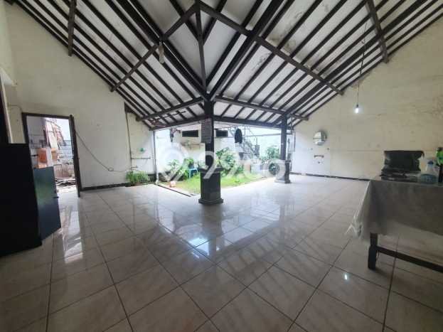 Rumah Eksklusif Dijual LT 308m2 di Banyumanik, Semarang Rumah Eksklusif Dijual LT 308m2 di Banyumanik, Semarang