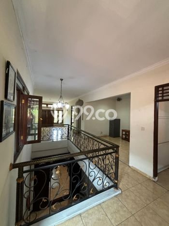 Jual Rumah Bagus Siap Huni LB 200m2 di Gunung Pati, Semarang Jual Rumah Bagus Siap Huni LB 200m2 di Gunung Pati, Semarang