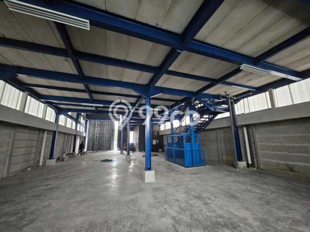 Gudang disewakan di Ngaliyan Semarang dengan luas bangunan 1000m2 Gudang disewakan di Ngaliyan Semarang dengan luas bangunan 1000m2
