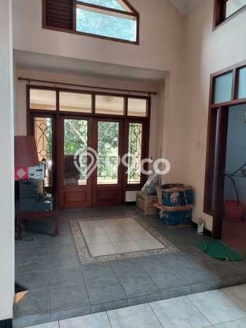 Rumah Eksklusif Siap Huni LT 748m2 di Tembalang, Semarang Rumah Eksklusif Siap Huni LT 748m2 di Tembalang, Semarang