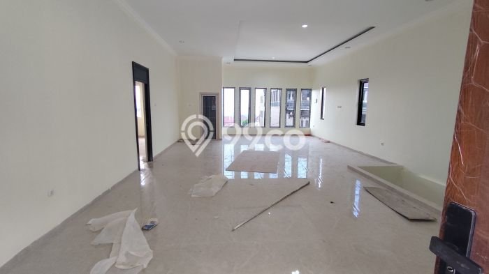 Hot Offer Hunian Mewah Ideal dan Luas di Banyumanik, Semarang Hot Offer Hunian Mewah Ideal dan Luas di Banyumanik, Semarang