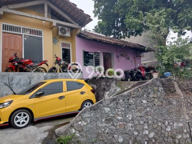 Hunian Cantik Modern Lb 200m2 di Tembalang, Semarang Hunian Cantik Modern Lb 200m2 di Tembalang, Semarang