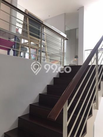 Dijual Rumah Premium dengan Fasilitas Sekitar Komplit di Graha, Surabaya Dijual Rumah Premium dengan Fasilitas Sekitar Komplit di Graha, Surabaya