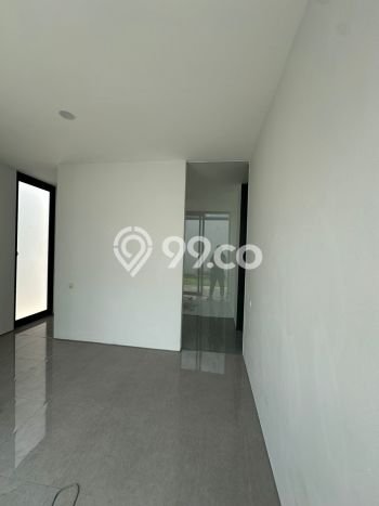 Rumah Mewah LB 350m2 Siap Huni Desain Elegan di Graha, Surabaya Rumah Mewah LB 350m2 Siap Huni Desain Elegan di Graha, Surabaya