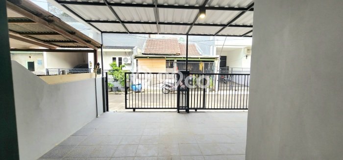 Jual Rumah Modern 2 KT di Gading Serpong, Tangerang Jual Rumah Modern 2 KT di Gading Serpong, Tangerang
