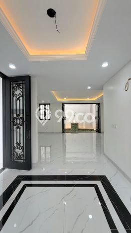 Dijual Rumah Mewah Exclusive di BSD, Tangerang Selatan Dijual Rumah Mewah Exclusive di BSD, Tangerang Selatan