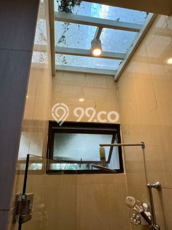 Hunian Eksklusif Siap Huni LT 160m2 di BSD, Tangerang Selatan Hunian Eksklusif Siap Huni LT 160m2 di BSD, Tangerang Selatan