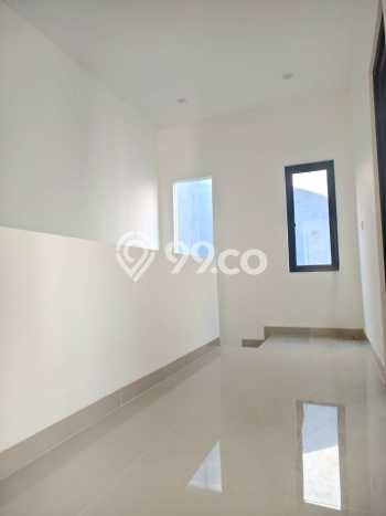 Rumah Luas Asri 3 KT Siap Huni di Villa Melati Mas Tangerang Selatan Rumah Luas Asri 3 KT Siap Huni di Villa Melati Mas Tangerang Selatan