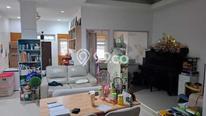 Rumah Minimalis LB/LT 65m2/153m2 Dijual di Jelambar, Jakarta Barat Rumah Minimalis LB/LT 65m2/153m2 Dijual di Jelambar, Jakarta Barat
