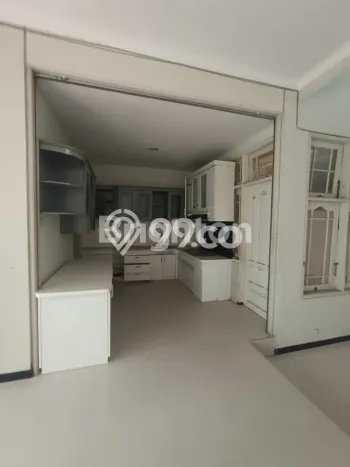 Rumah Disewakan Surabaya LT 345m2 LB 400m2 Kawasan Margorejo Rumah Disewakan Surabaya LT 345m2 LB 400m2 Kawasan Margorejo