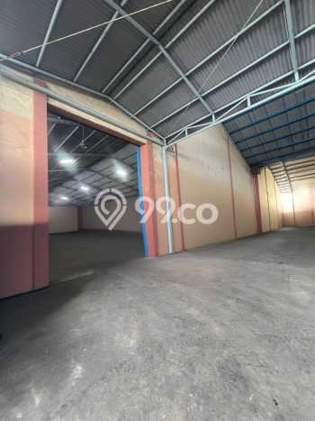 Area Ramai! Pabrik Dijual di Waru untuk Bisnis Luas Bangunan 8506m2 Area Ramai! Pabrik Dijual di Waru untuk Bisnis Luas Bangunan 8506m2