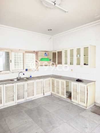Rumah Bisa KPR LT 608m2m² di Tebet, Keamanan 24 Jam, Jakarta Selatan Rumah Bisa KPR LT 608m2m² di Tebet, Keamanan 24 Jam, Jakarta Selatan