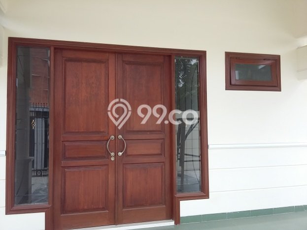 LOKASI STRATEGIS! Rumah kawasan Sektor 1C-Gading Serpong, Dekat Stasiun, 4 KT, LT 300m² LB 250m² LOKASI STRATEGIS! Rumah kawasan Sektor 1C-Gading Serpong, Dekat Stasiun, 4 KT, LT 300m² LB 250m²