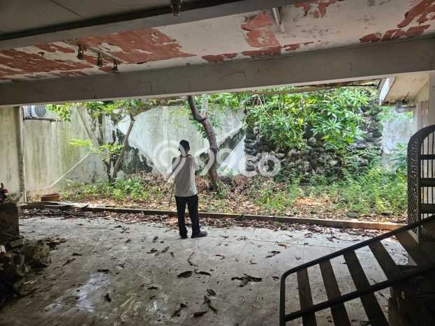 Siap Huni Hunian Elit 4 Kamar di Mayjen Sungkono Dekat ke Mana Pun Siap Huni Hunian Elit 4 Kamar di Mayjen Sungkono Dekat ke Mana Pun