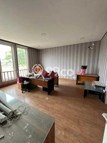 Rumah Eksklusif Siap Huni LT 450m2 di Wiyung, Surabaya Rumah Eksklusif Siap Huni LT 450m2 di Wiyung, Surabaya