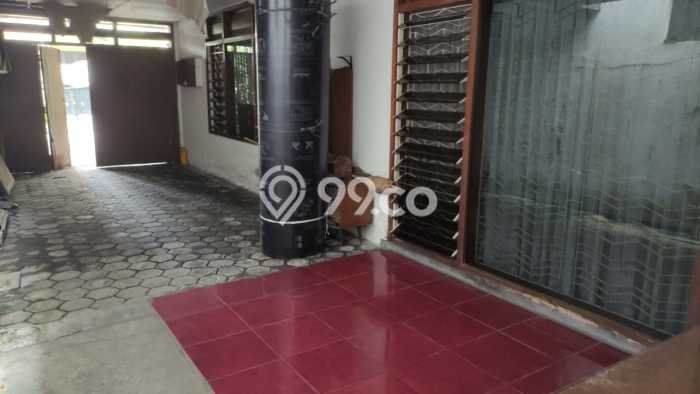 Rumah Minimalis 4 KT LT 330m2 di Surabaya Kota Rumah Minimalis 4 KT LT 330m2 di Surabaya Kota