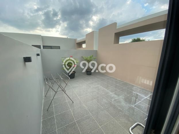 Rumah Cantik Siap Pakai Di BSD Luas 126m2 Aman Rumah Cantik Siap Pakai Di BSD Luas 126m2 Aman