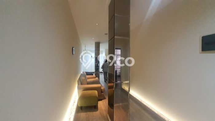 LOKASI STRATEGIS! Ruko di Serpong, Luas 150m², Pusat Bisnis, Jalan Utama LOKASI STRATEGIS! Ruko di Serpong, Luas 150m², Pusat Bisnis, Jalan Utama