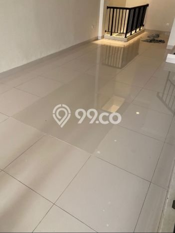 AREA KOMERSIAL! Ruko di Green Lake City, Luas 236m², Jalan Utama AREA KOMERSIAL! Ruko di Green Lake City, Luas 236m², Jalan Utama