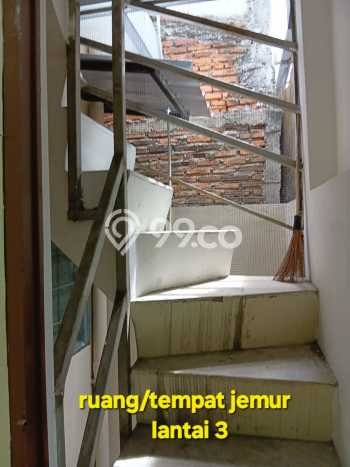 Rumah Disewakan Jakarta Barat LT 49m2 LB 90m2 Kawasan Tanjung Duren Rumah Disewakan Jakarta Barat LT 49m2 LB 90m2 Kawasan Tanjung Duren