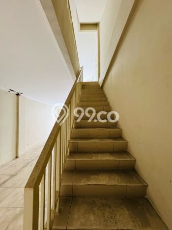 Ruko Dijual di Prime Area Jakarta Barat Luas 237m2 Ruko Dijual di Prime Area Jakarta Barat Luas 237m2
