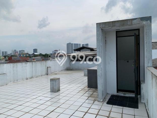 Ruko Dijual di Jakarta Barat LT 175m2 & LB 280m2 Lokasi Terbaik! Ruko Dijual di Jakarta Barat LT 175m2 & LB 280m2 Lokasi Terbaik!