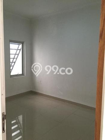 Disewakan! Rumah 5 Kamar Tidur &
2 Kamar Mandi di Tanjung Duren, Jakarta Barat Disewakan! Rumah 5 Kamar Tidur &
2 Kamar Mandi di Tanjung Duren, Jakarta Barat