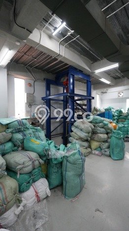 Kantor Dijual di Jakarta Barat LT 780m2 & LB 3500m2 Lokasi Terbaik! Kantor Dijual di Jakarta Barat LT 780m2 & LB 3500m2 Lokasi Terbaik!