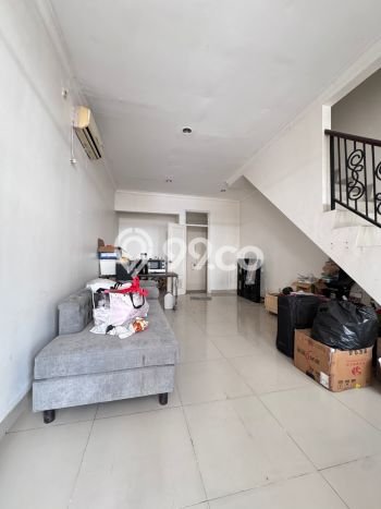 Rumah Luas Asri 2 KT Siap Huni di Green Lake City Jakarta Barat Rumah Luas Asri 2 KT Siap Huni di Green Lake City Jakarta Barat