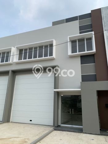 Disewakan Gudang di Kawasan Ramai Daan Mogot Luas 270m2 Disewakan Gudang di Kawasan Ramai Daan Mogot Luas 270m2