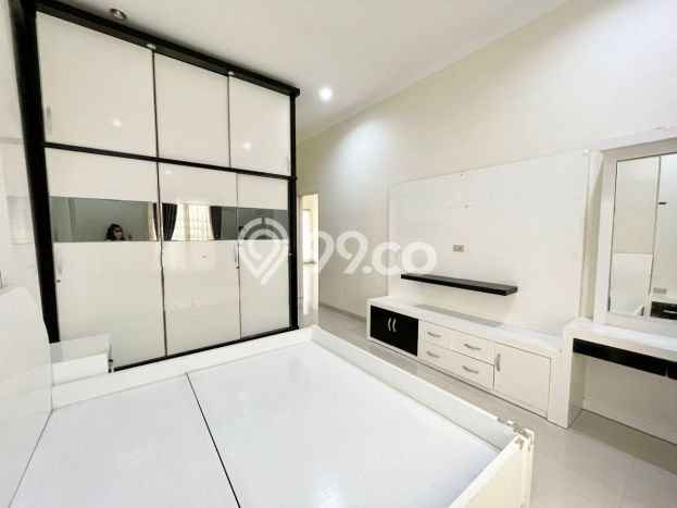 Rumah Strategis Modern Lb 134m2 di Gubeng, Surabaya Rumah Strategis Modern Lb 134m2 di Gubeng, Surabaya