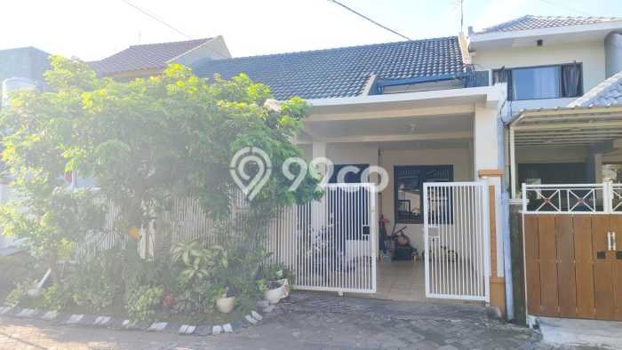 Hunian Cantik Modern Lb 120m2 di Waru, Sidoarjo Hunian Cantik Modern Lb 120m2 di Waru, Sidoarjo