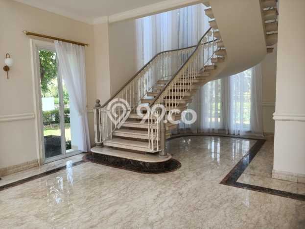 Rumah kawasan Kelapa Gading, 4 KT, Pemandangan Kota, LT 875m2m² LB 900m2m² Rumah kawasan Kelapa Gading, 4 KT, Pemandangan Kota, LT 875m2m² LB 900m2m²