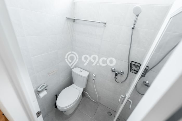 Rumah Kost untuk Dijual di Kembangan dengan 13 KT, 13 KM, Luas 180m2 Rumah Kost untuk Dijual di Kembangan dengan 13 KT, 13 KM, Luas 180m2