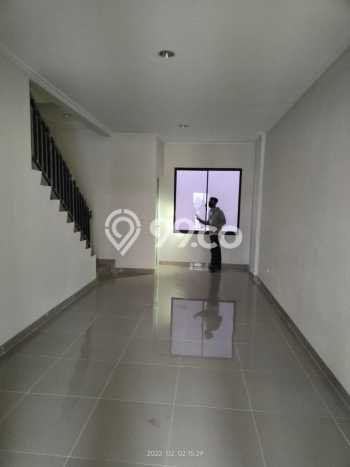 Disewakan Ruko komersial di Kelapa Gading luas bangunan 180m2 Disewakan Ruko komersial di Kelapa Gading luas bangunan 180m2