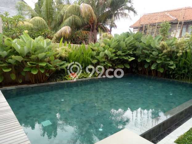 Hunian Mewah LB 300m2 Siap Pakai Desain Elegan di Seminyak, Badung Hunian Mewah LB 300m2 Siap Pakai Desain Elegan di Seminyak, Badung
