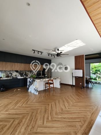 Hunian Mewah LB 440m2 Siap Pakai Desain Elegan di Cinere, Jakarta Selatan Hunian Mewah LB 440m2 Siap Pakai Desain Elegan di Cinere, Jakarta Selatan